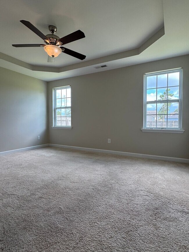 Building Photo - Sensational in Sagewood!