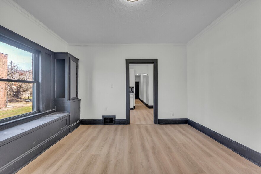 Building Photo - 3447 E 140th St