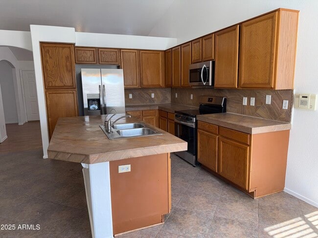 Building Photo - 1319 W Michelle Dr