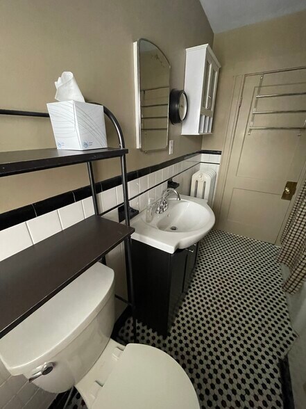 Building Photo - 52 Wyman Rd