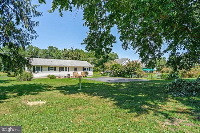 Building Photo - 34132 Clay Rd