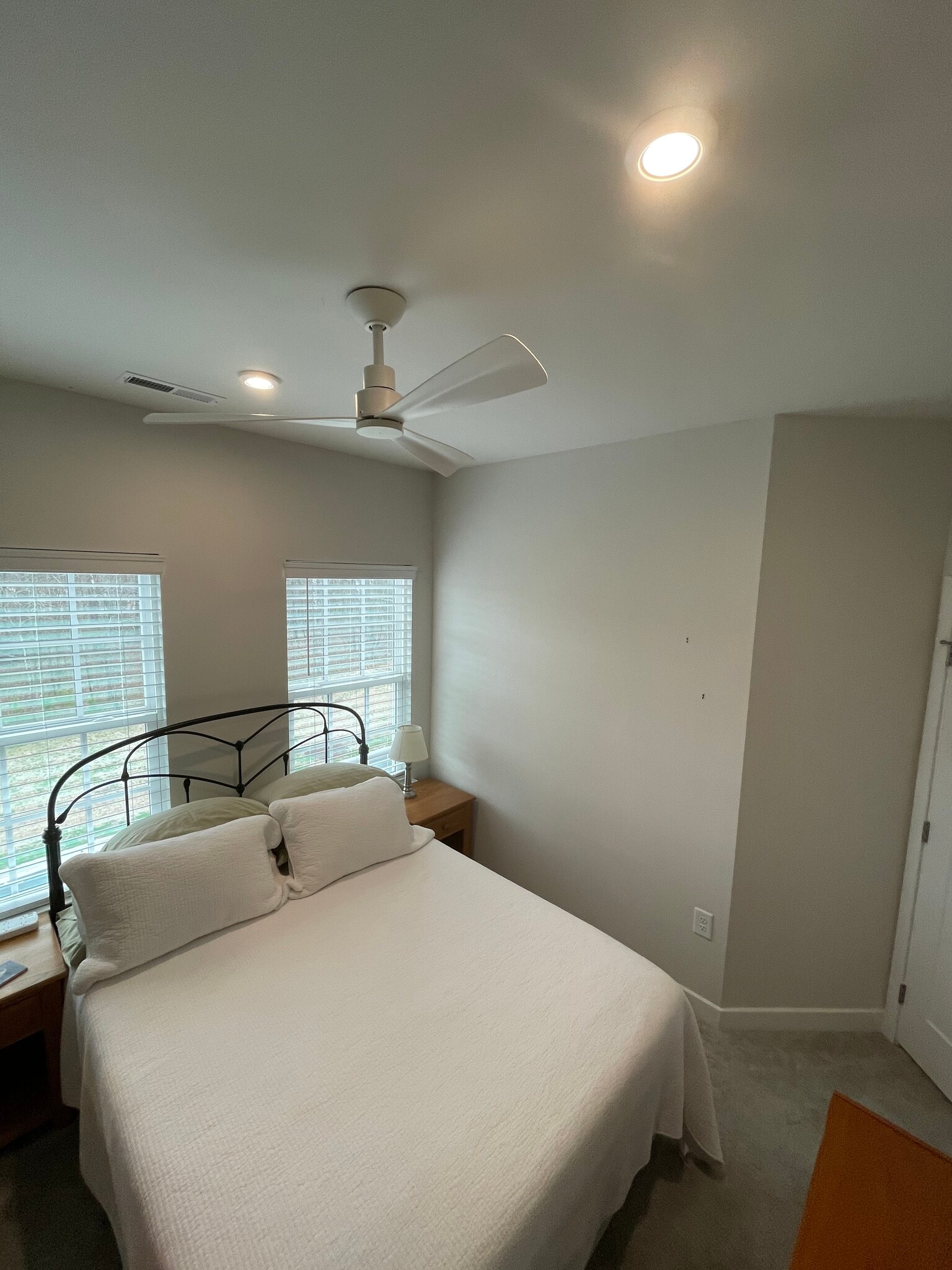 Building Photo - 1213 Bradburn Dr