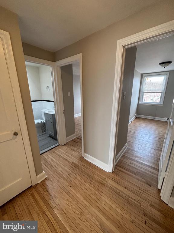 Building Photo - 409 Cherry St