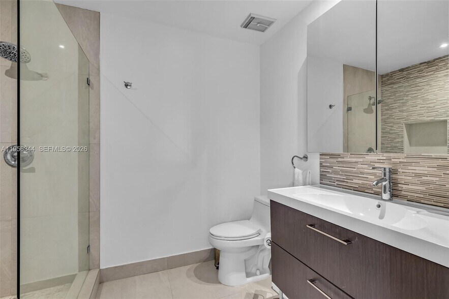 Building Photo - 3430 Torremolinos Ave