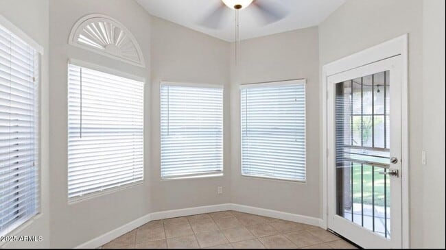 Building Photo - 16632 S 37th Way