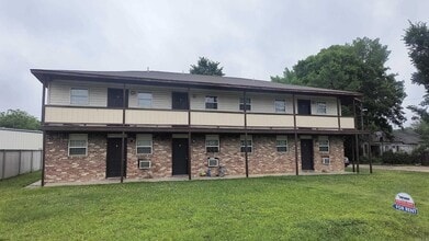 Building Photo - 3835 W 20th Ave