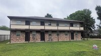 Building Photo - 3835 W 20th Ave