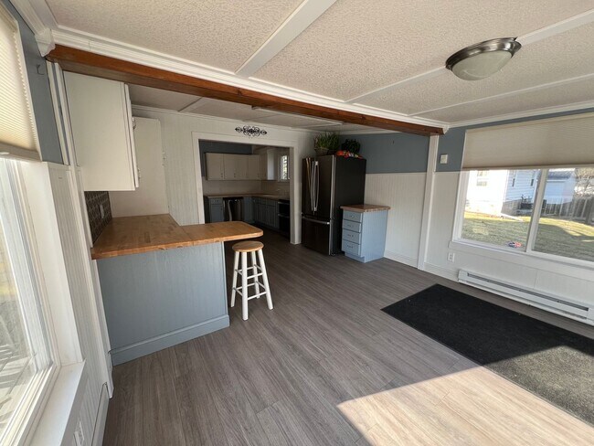 Building Photo - 3 Bedroom/2.5 Bathroom Home in Peoria for Lease