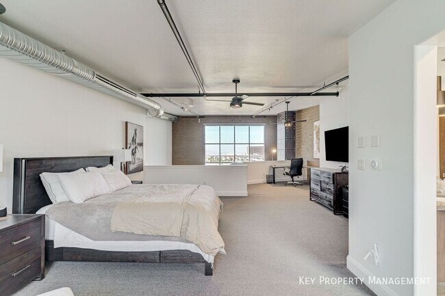 Building Photo - 11441 Allerton Park Dr