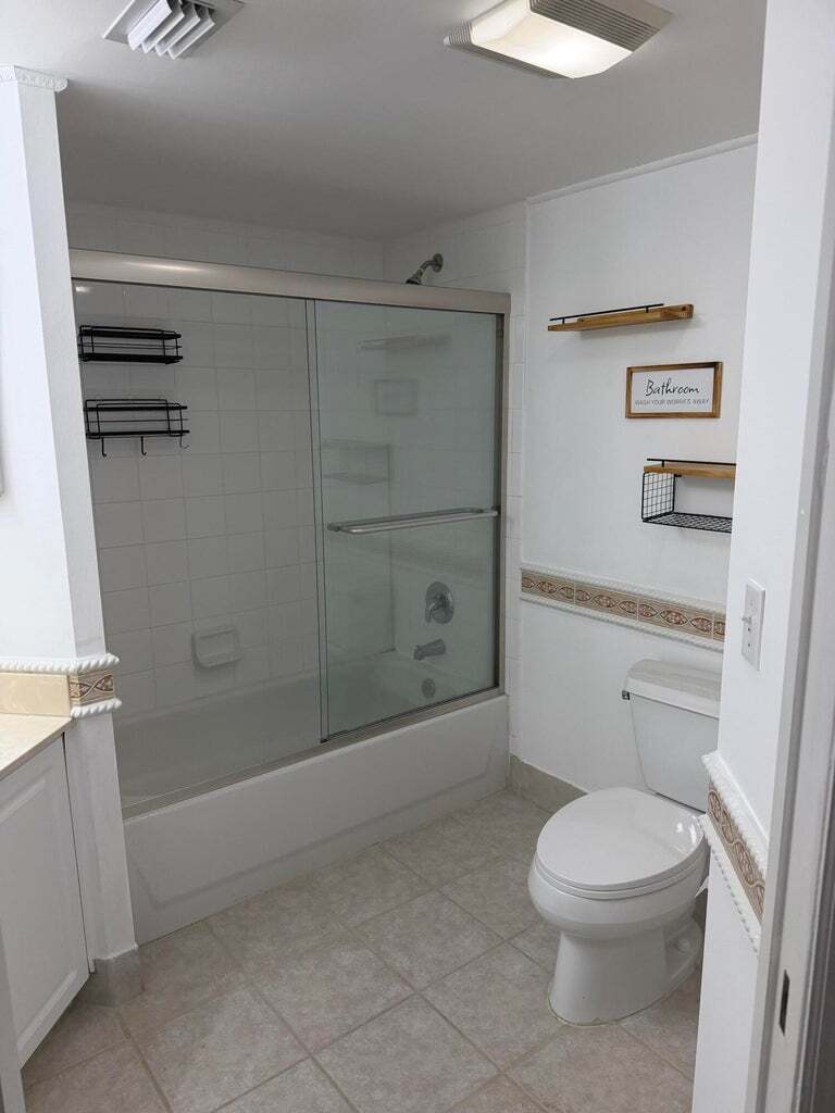 Building Photo - 1500 Crestwood Ct S