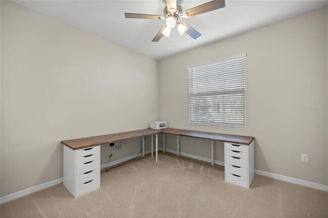 Building Photo - 8899 SW 50th Ave