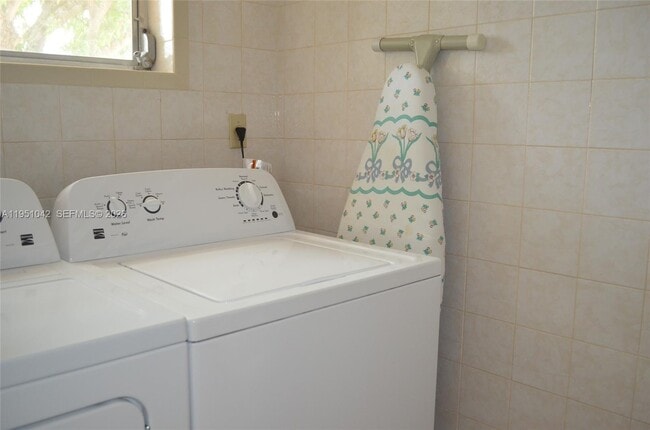 Building Photo - 1231 SW 15th St