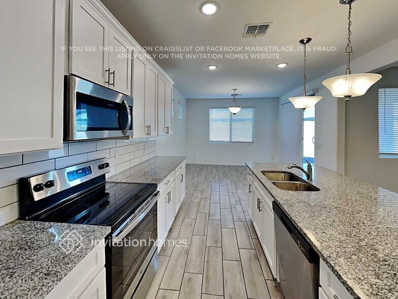 Building Photo - 19856 Exeter Blvd