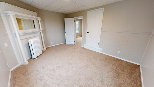 Building Photo - 4 Bed 1.5 Bath Single Family Home for Rent