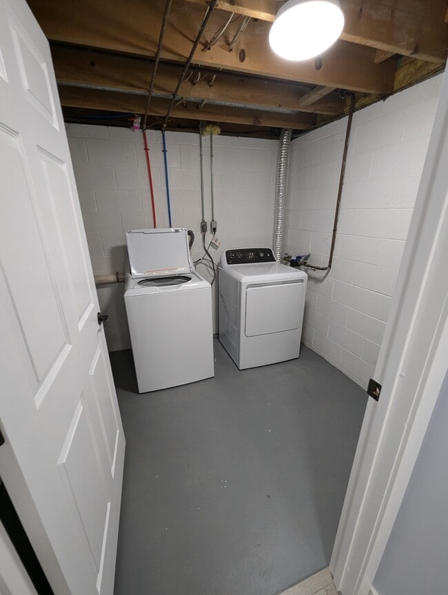 Laundry area/mechanicals - 28 Cheshire St