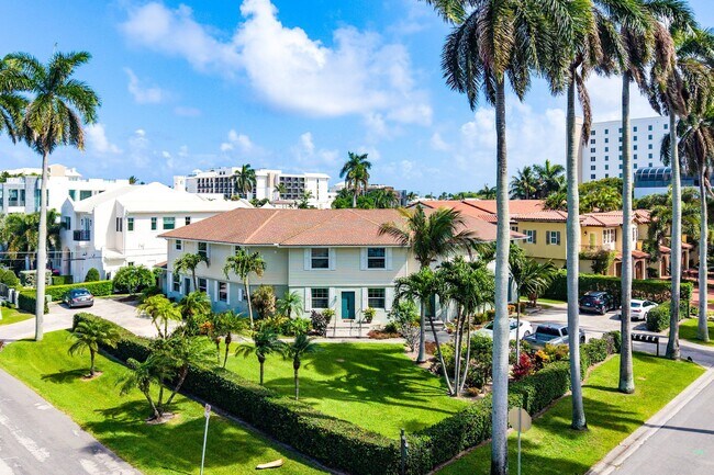 Building Photo - 99 Seabreeze Ave