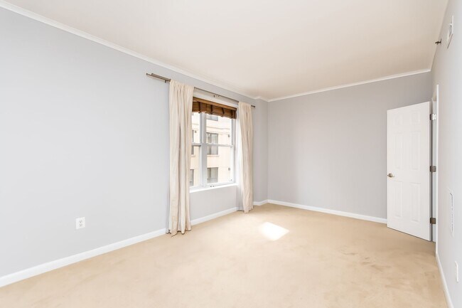 Building Photo - 1437 Rhode Island Ave NW