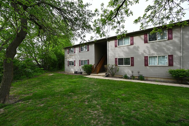 Building Photo - 340 Woodridge Cir