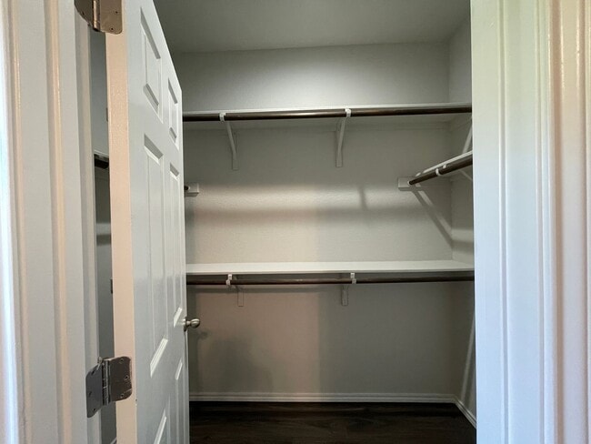 Building Photo - Townhome for rent