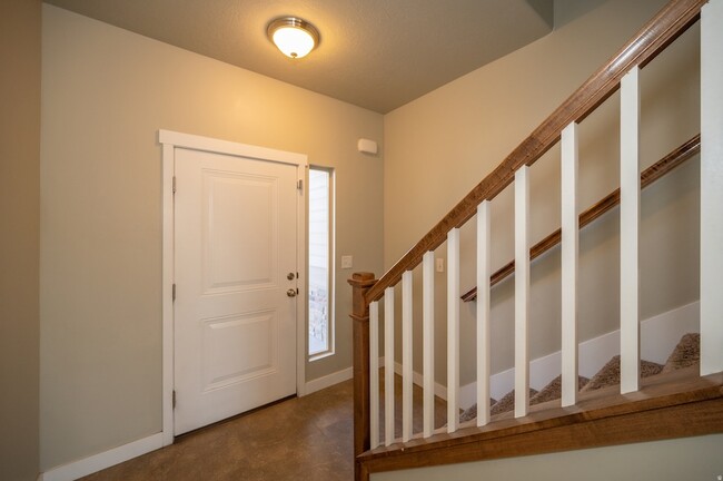 Building Photo - 4088 E Oakland Hills Dr