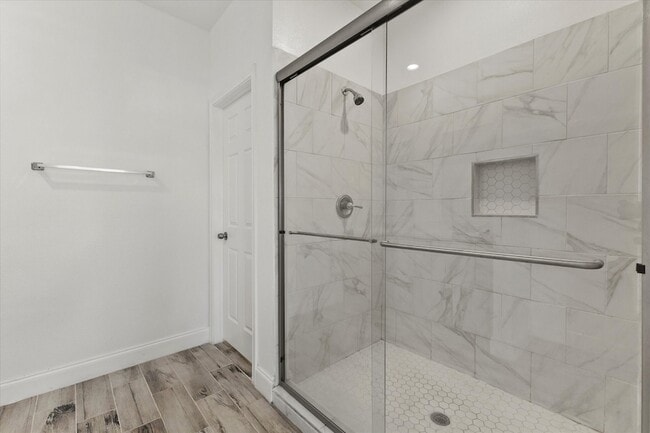 Building Photo - 3045 Barling St