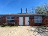 Building Photo - 305 Casie Ct