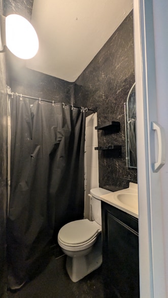 Building Photo - 1145 NW 48th St