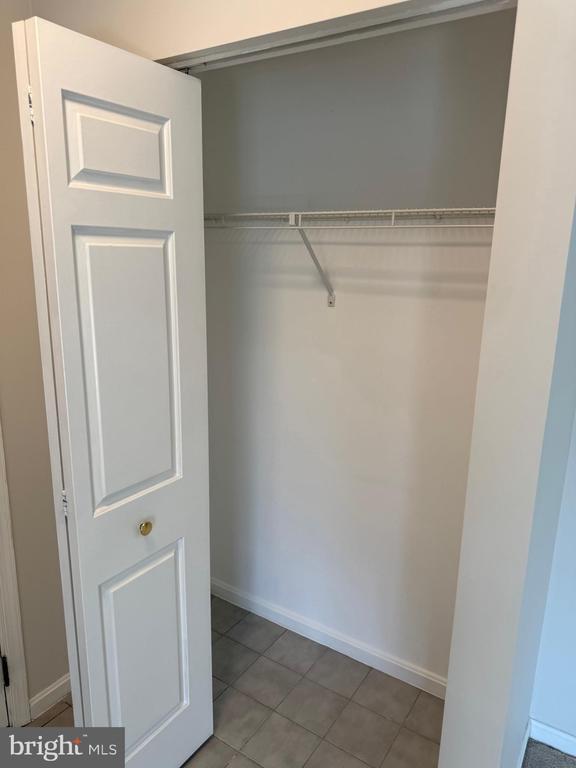 Building Photo - 5866 Orchard Hill Ct