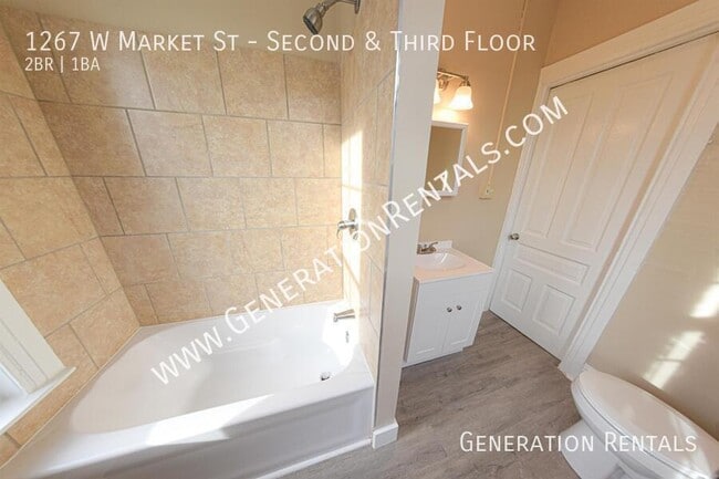 Building Photo - 1267 W Market St