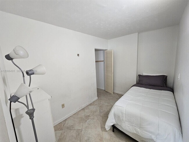 Building Photo - 3605 Indian Creek Dr