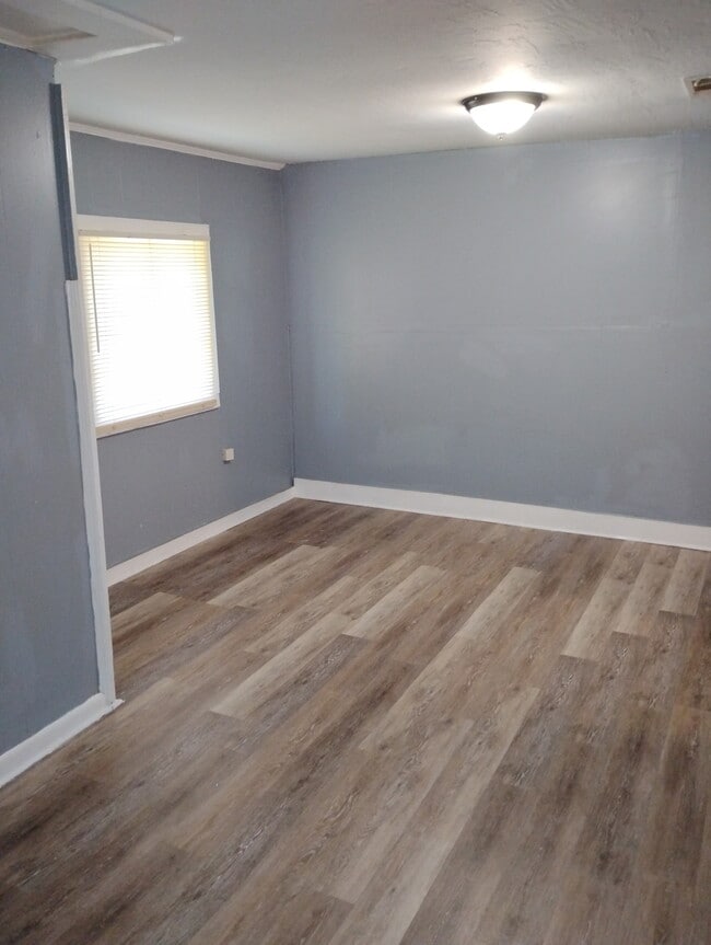 Building Photo - 1201 Dabbs St