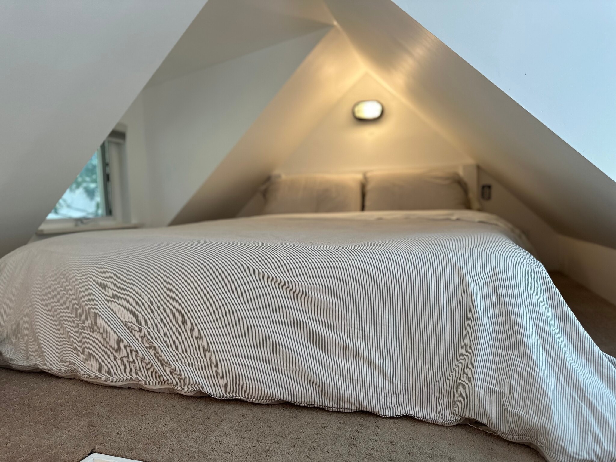 Building Photo - 977 McFarlane Ave