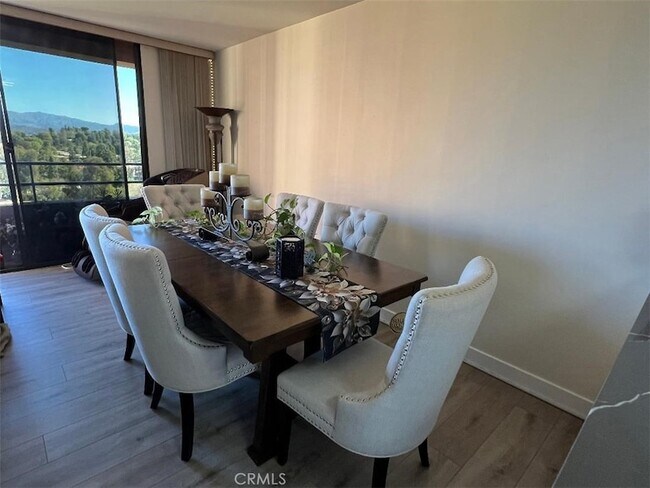 Building Photo - 24055 Paseo Del Lago W