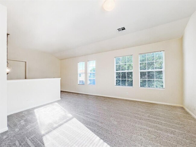 Building Photo - 4712 Lake Champlain Ln