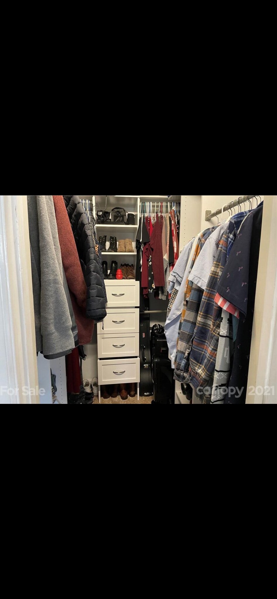 Building Photo - 3300 Selwyn Farms La