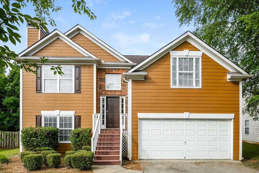 Primary Photo - 2991 Heather Lake Dr