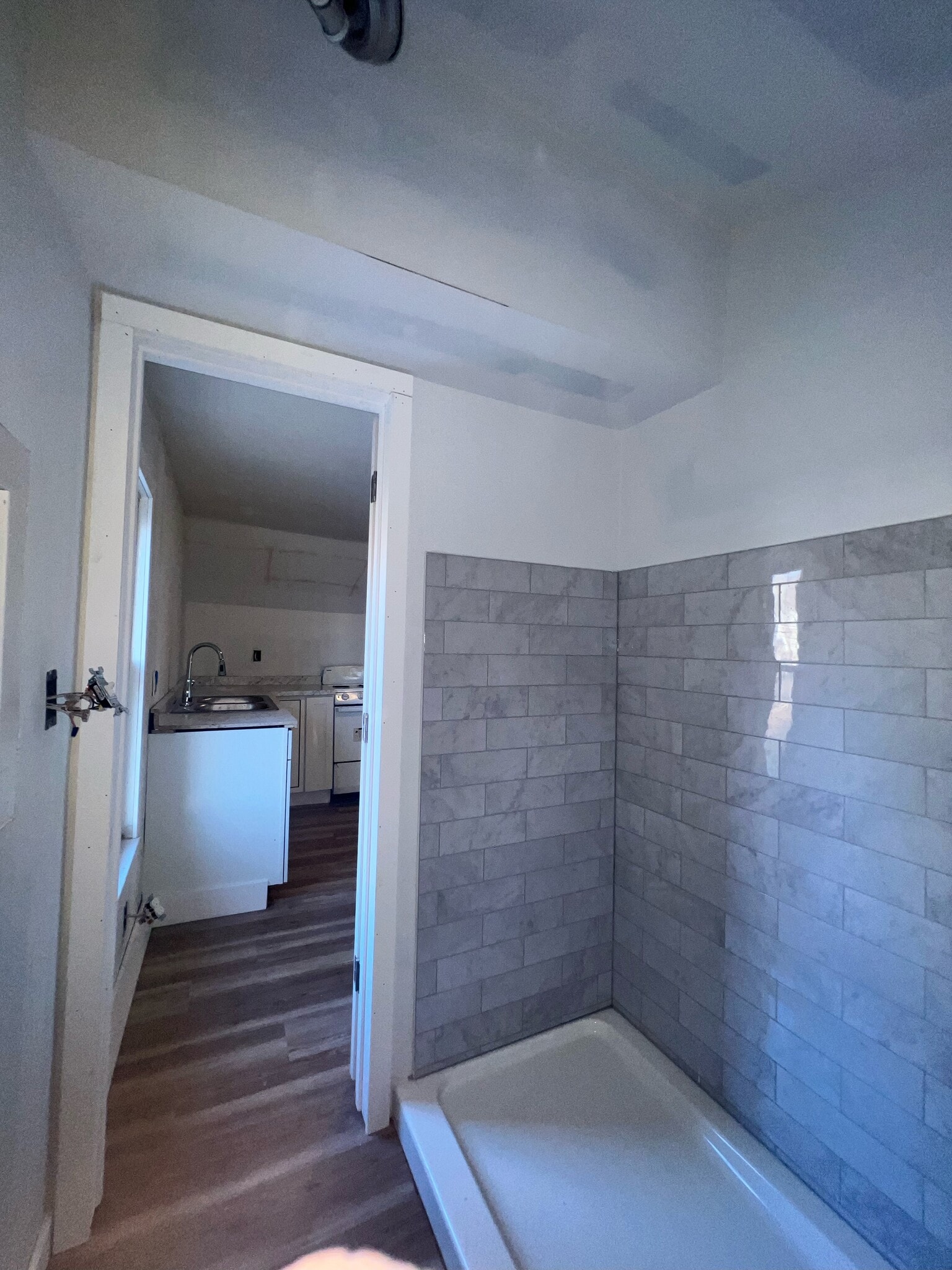 Bathroom to kitchen - 103 Walnut St