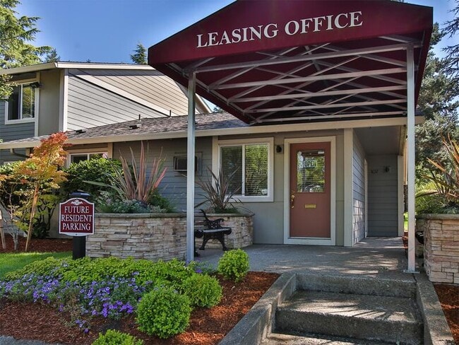 Building Photo - 14140 SW Allen Blvd