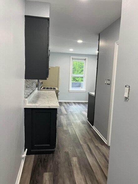 Building Photo - 59 Sherman Plz