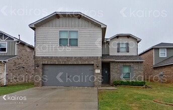 Building Photo - 1020 NW 4th St