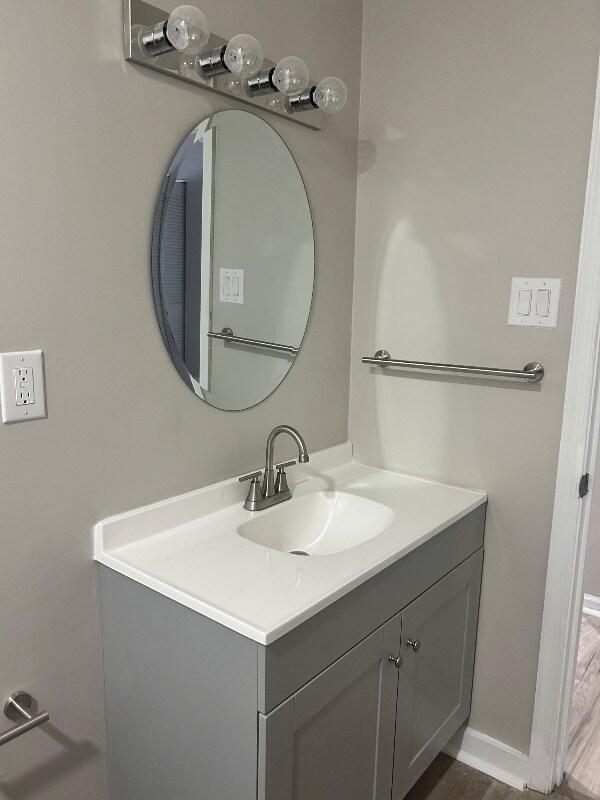 Building Photo - 3217 Hunters Mill Dr