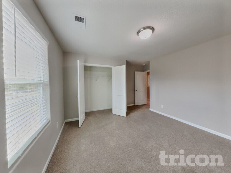 Building Photo - 784 Frosty Way