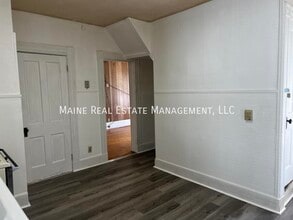 Building Photo - 53 Parker St