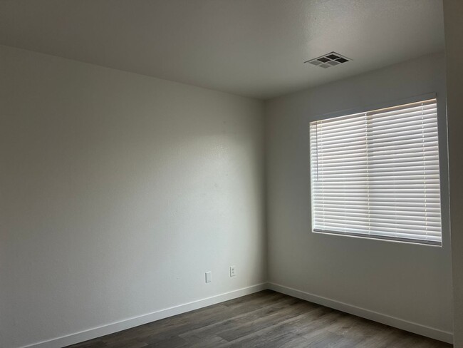 Building Photo - 4 Bedroom Gilbert Home For Rent
