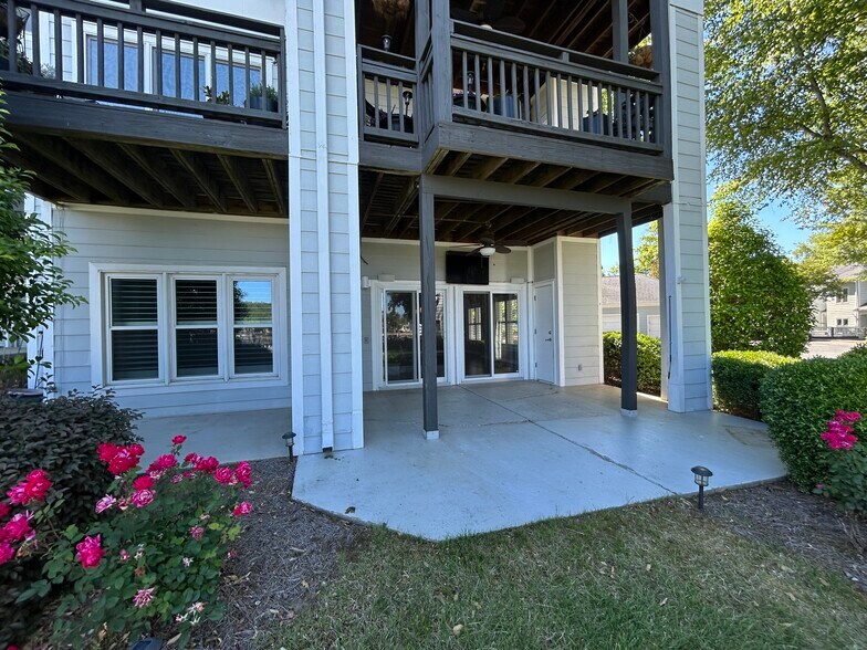 Building Photo - 18700 Nautical Dr