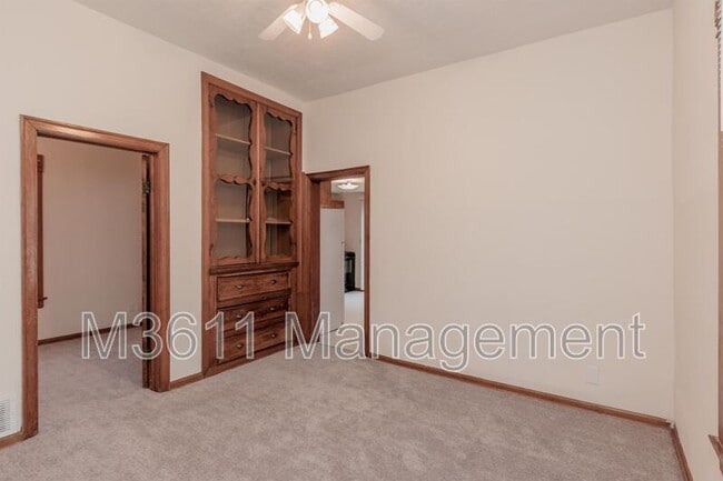 Building Photo - 446 E St