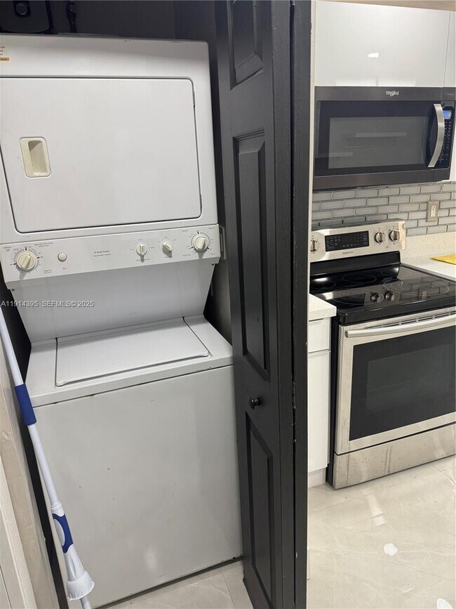 Building Photo - 22105 SW 113th Pl