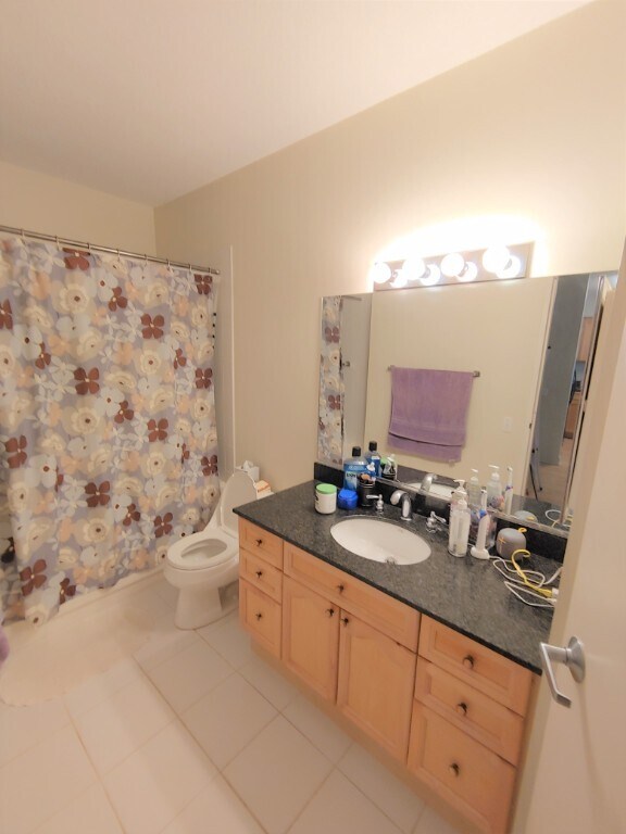 Building Photo - Spacious Streetville One Bedroom