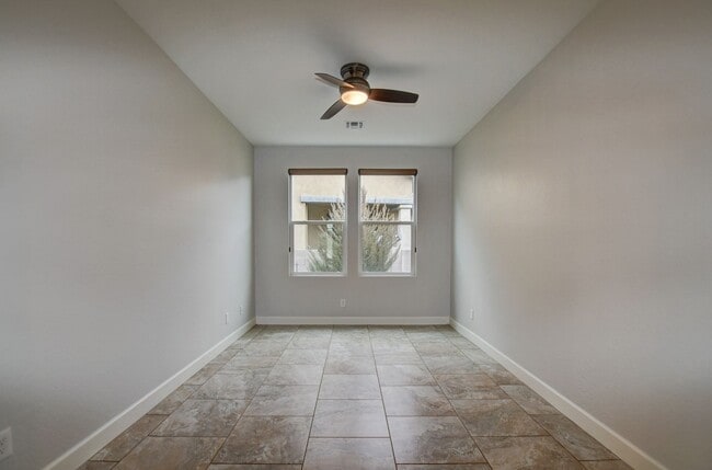 Building Photo - Well Appointed Home for Rent in Astoria!