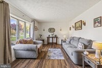 Building Photo - 638 Westwood Dr